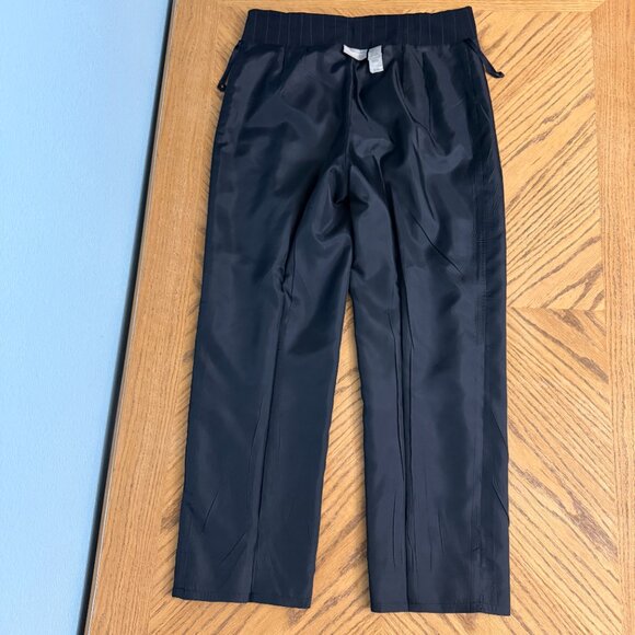 Liz Claiborne 2 Piece Pinstripe Silk Pant Suit Set Size 10 - Picture 13 of 16